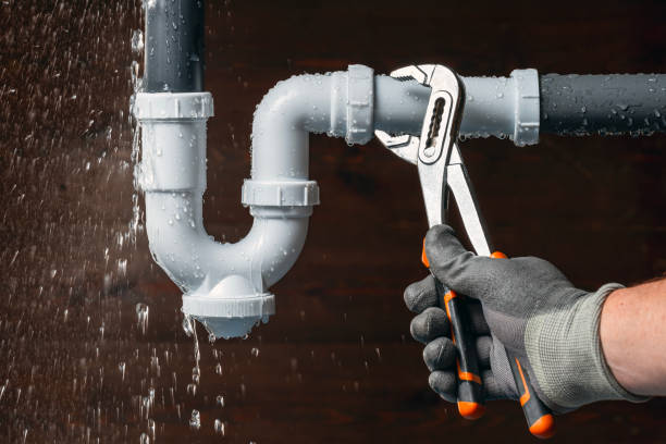 Professional Leak Detection technician working in Somerville, AL